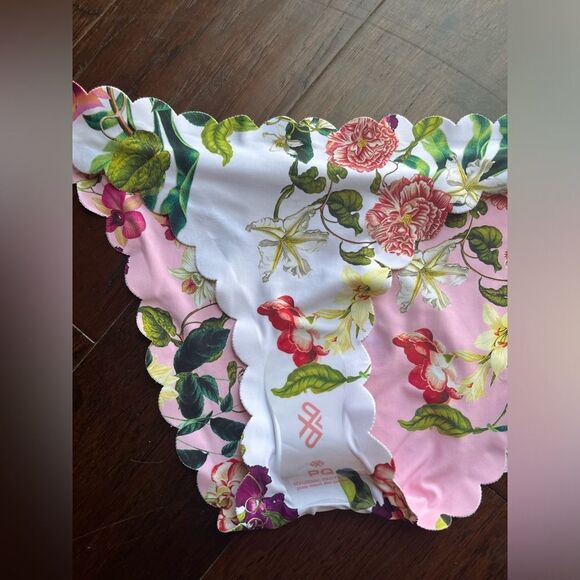 PQ women’s Hibiscus  *Reversible Bikini 2PC SET Scalloped Hibiscus Size M-NWT - Picture 11 of 13